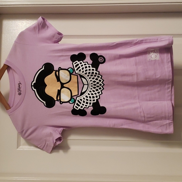 Ruth Bader Ginsburg limited edition Johnny Cupcakes t-shirt - Picture 3 of 4